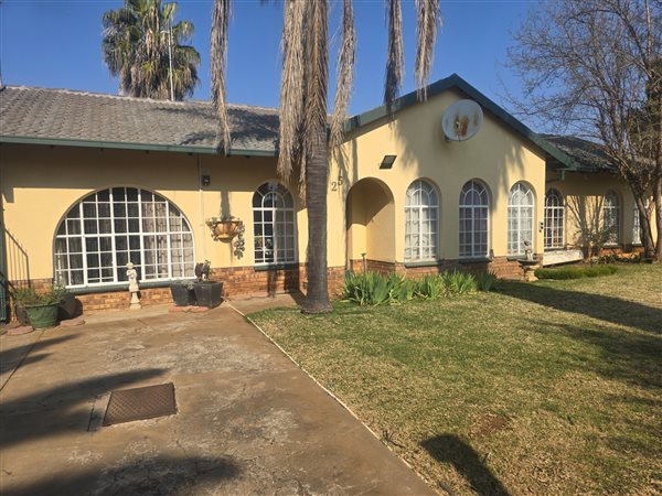 3 Bedroom House 3 Bedroom House