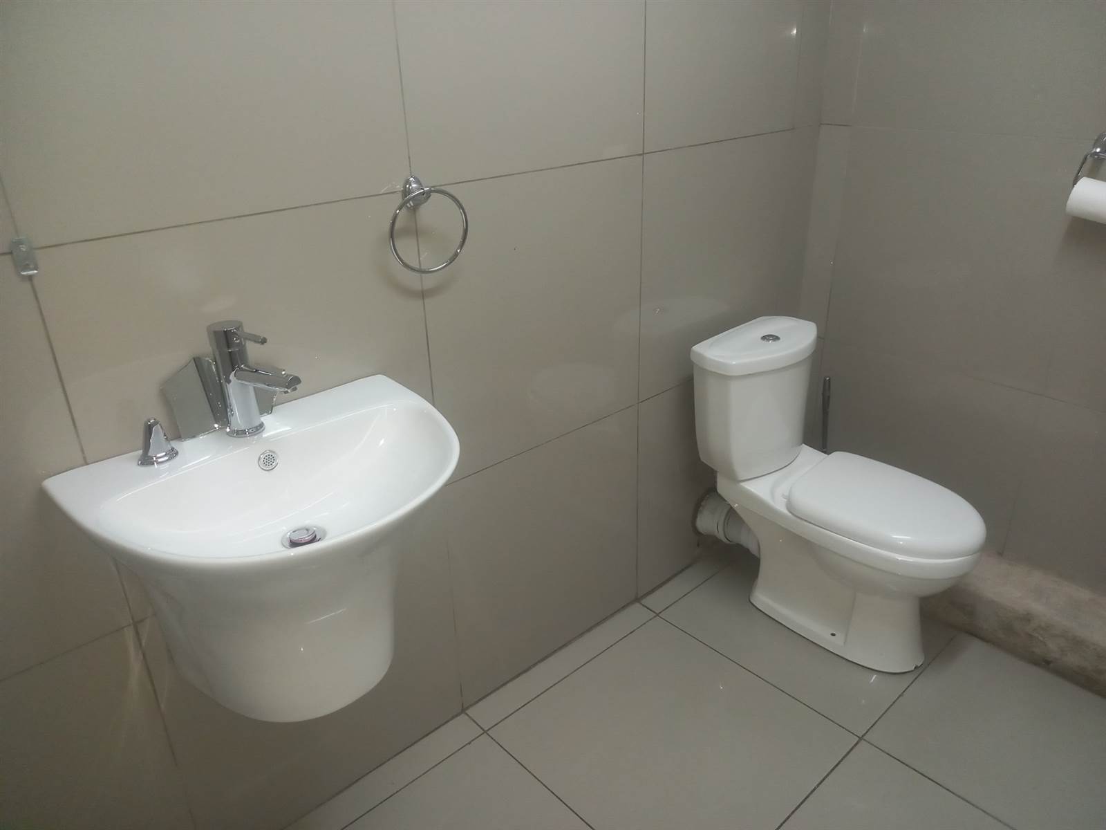 1000  m² Commercial space in Bloemfontein photo number 16