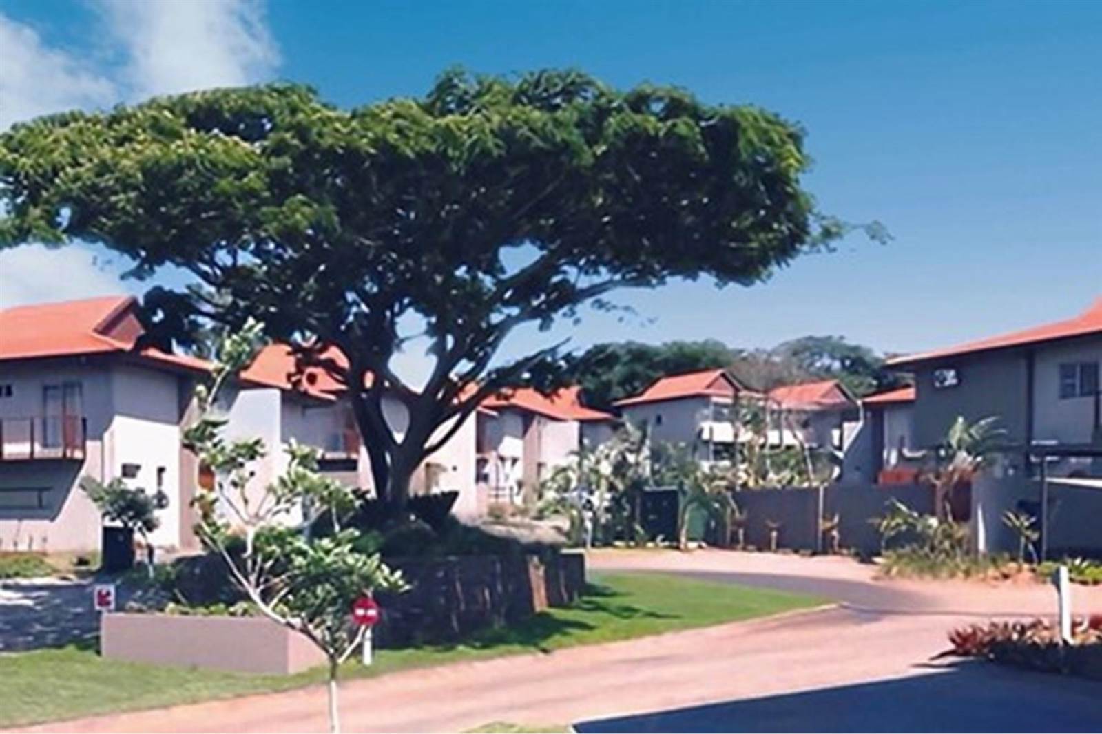 2 Bed Townhouse in Zimbali Wedge photo number 5