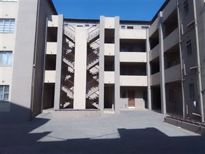 2 Bed Apartment in Fleurhof