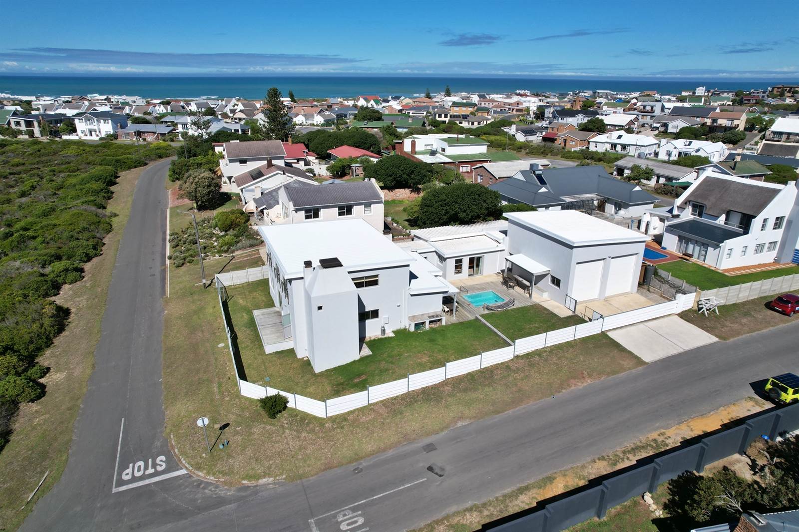 7 Bed House in Struisbaai photo number 4