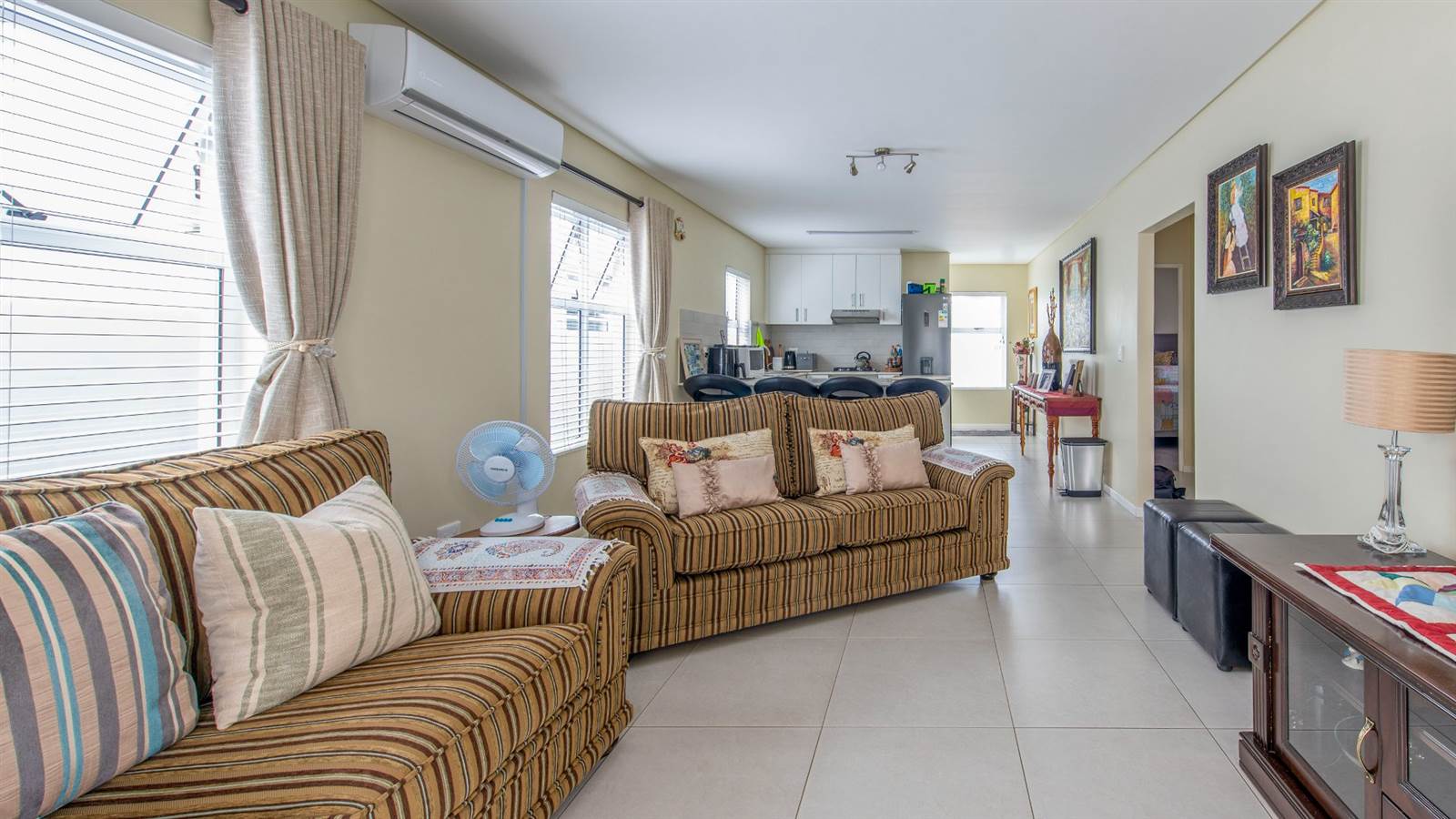 2 Bed House in Northern Paarl photo number 5