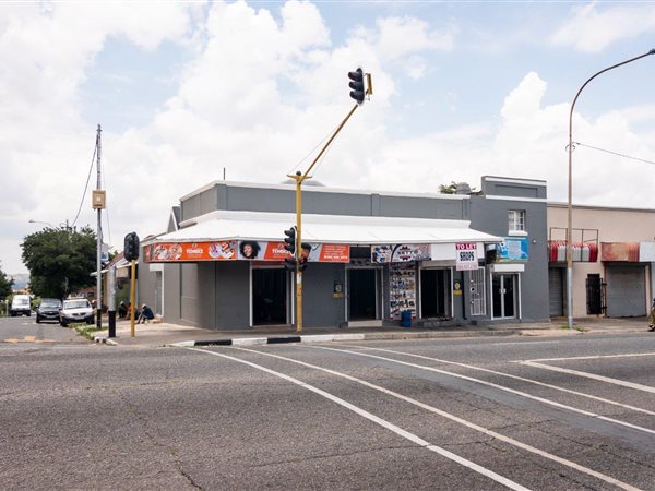 327  m² Commercial space in Fairview