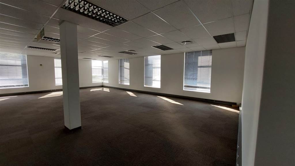 265  m² Commercial space in Monument Park photo number 3