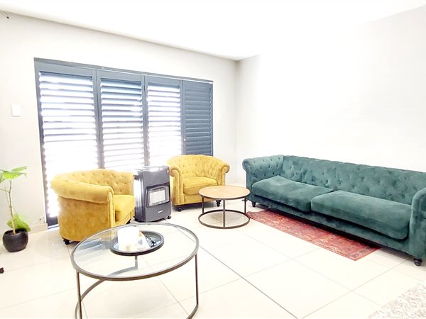 3 Bedroom Duplex 3 Bedroom Duplex