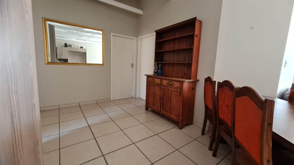 3 Bed Townhouse in Waterval East photo number 13
