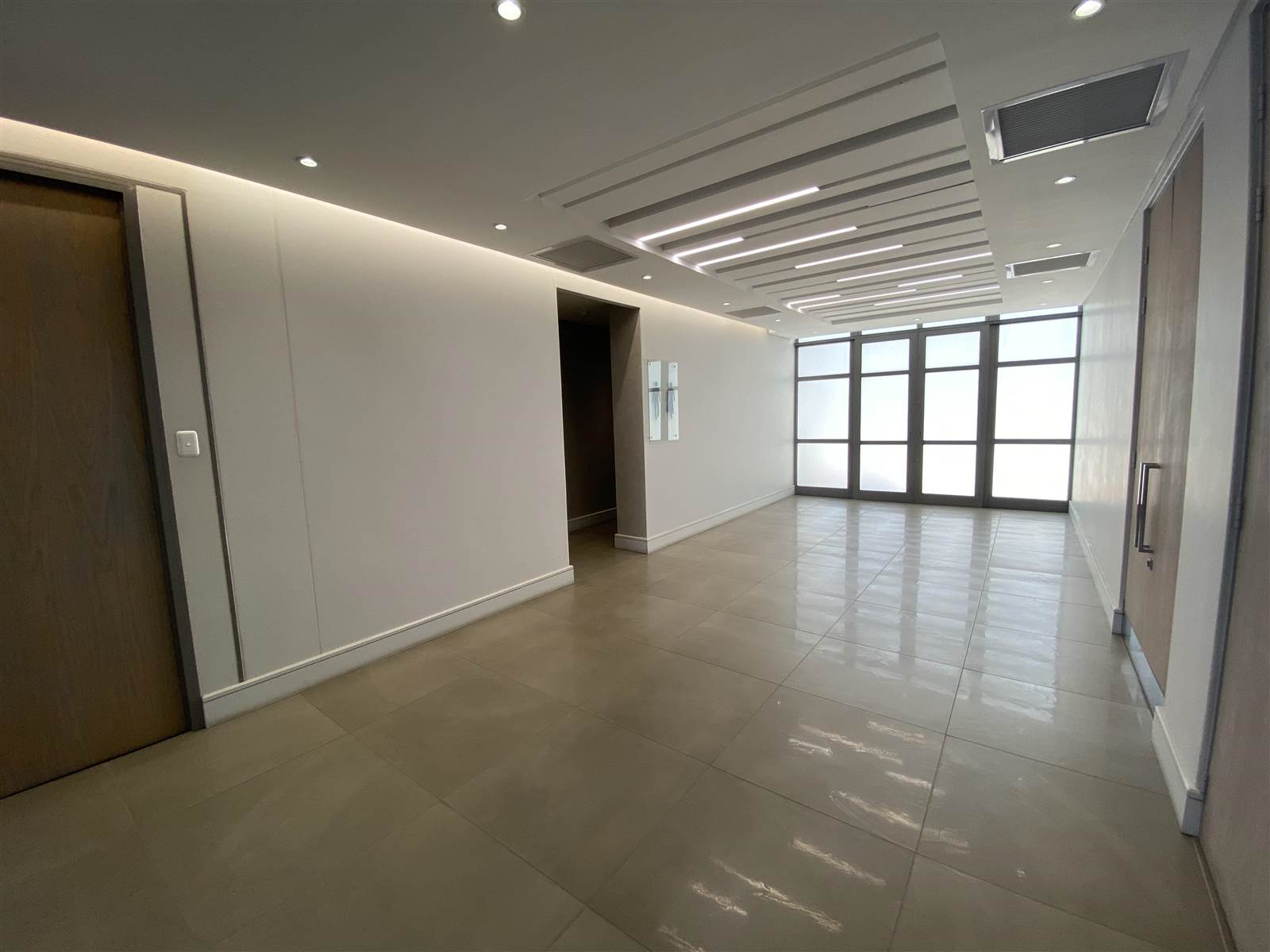 768  m² Commercial space in Waterfall Estate photo number 7