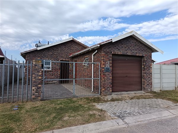 2 Bedroom House 2 Bedroom House