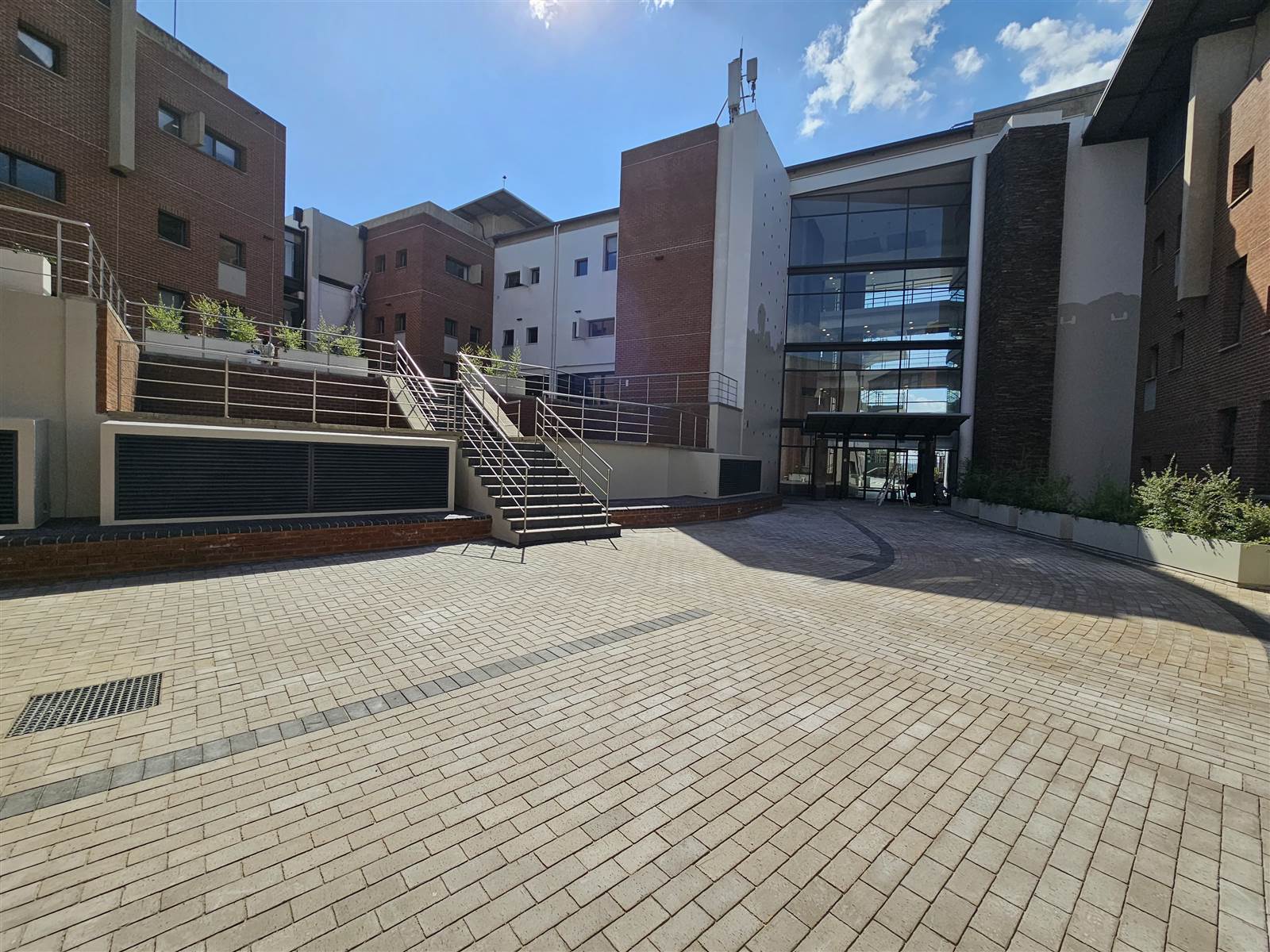 724  m² Commercial space in Centurion CBD photo number 1