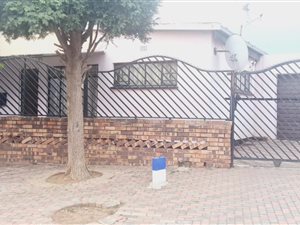 3 Bed House in Eldorado Park