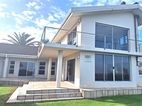 4 Bedroom House 4 Bedroom House
