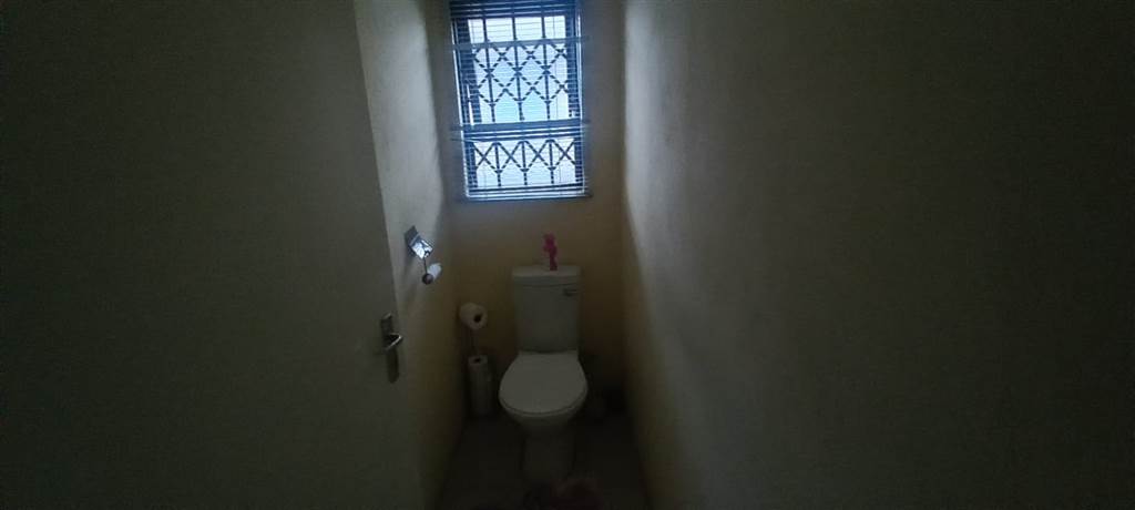 3 Bed House in Kwaguqa photo number 16