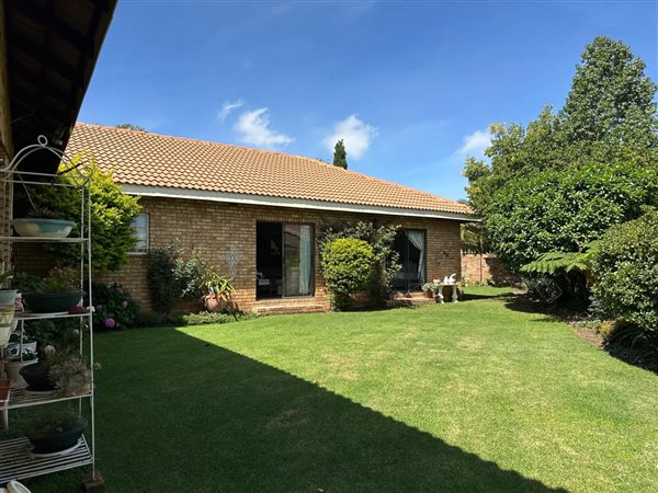 10 Bedroom House