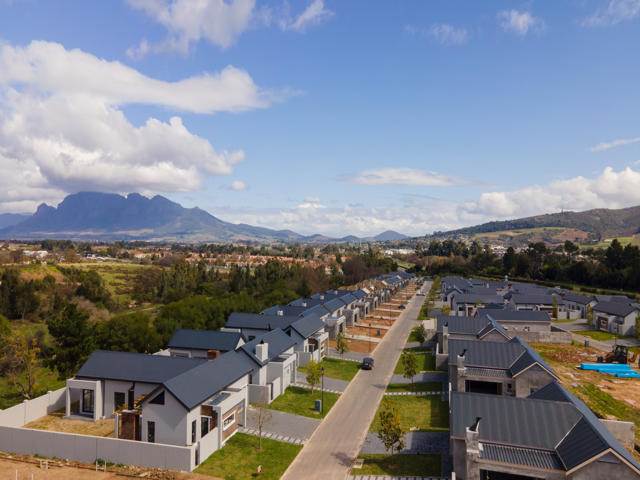 3 Bed House in Paarl photo number 6
