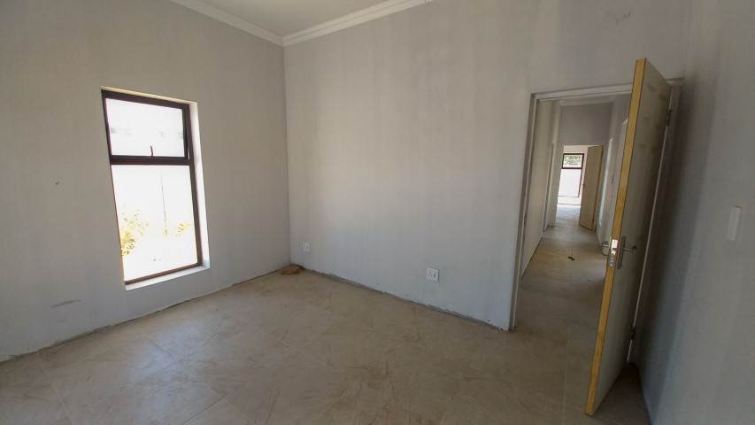 3 Bed House in Paarl photo number 13