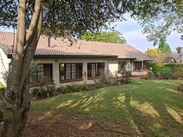 4 Bedroom House 4 Bedroom House