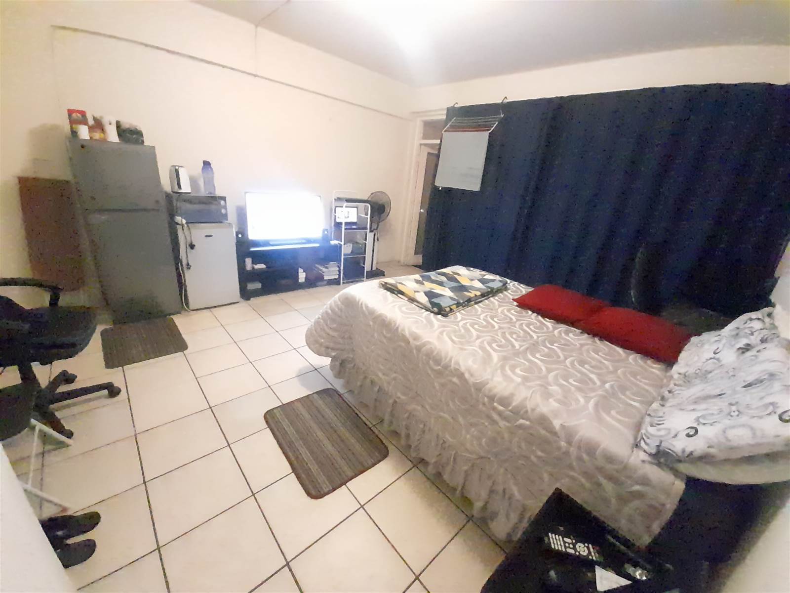 2 Bed House in Durban CBD photo number 3