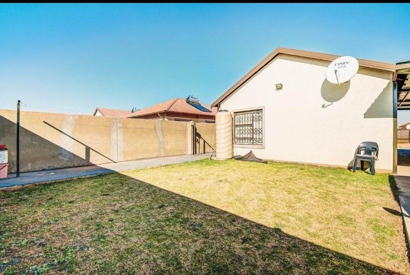 2 Bed House in Benoni AH photo number 16