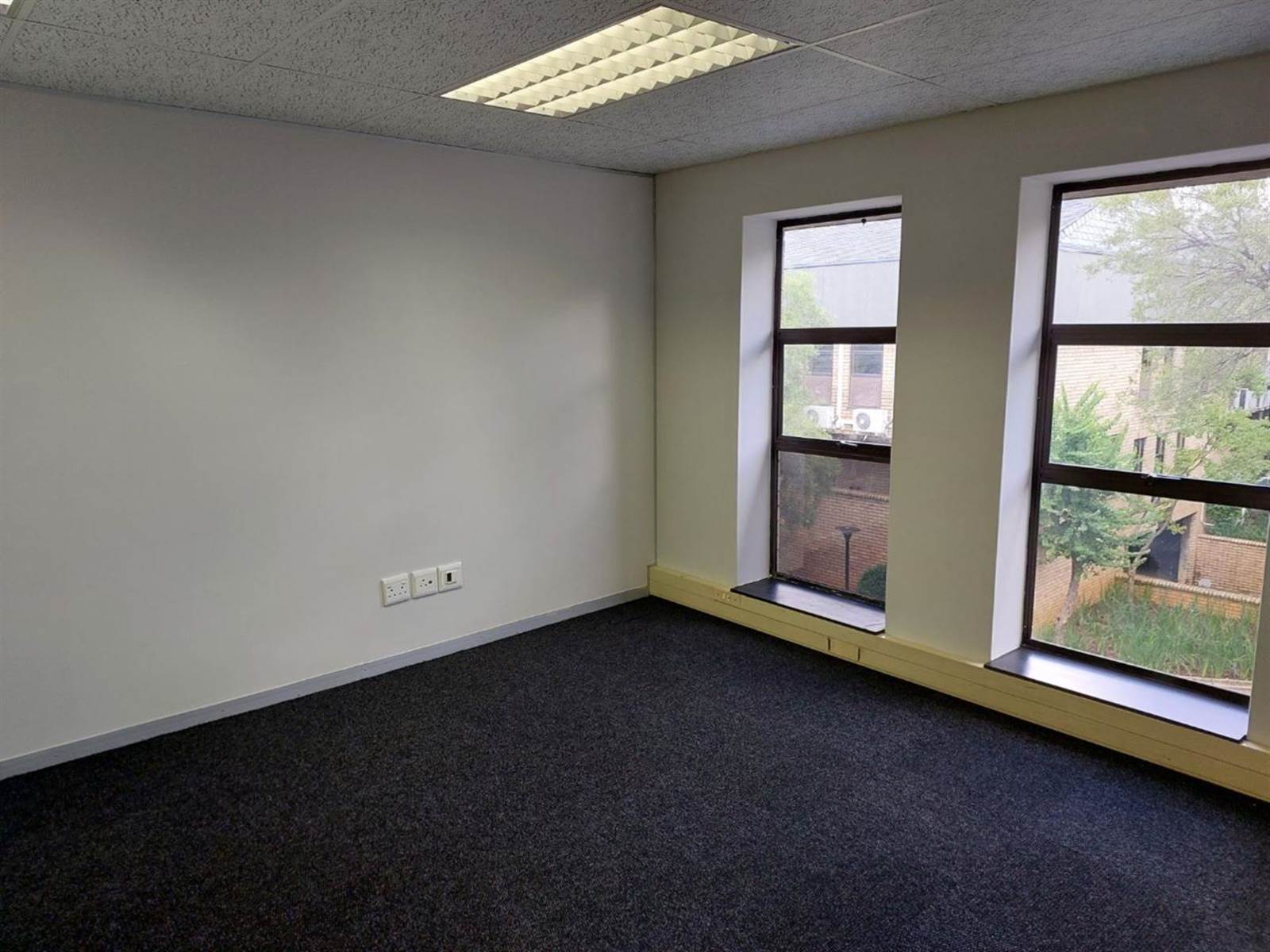 292  m² Commercial space in Hurlingham photo number 11