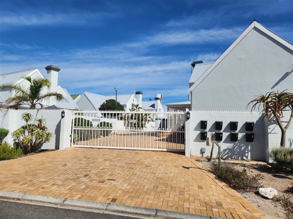 3 Bedroom House 3 Bedroom House