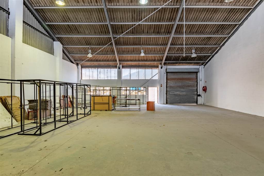 270  m² Industrial space in Primrose Park photo number 1