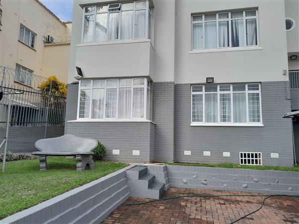 1.5 Bedroom House 1.5 Bedroom House