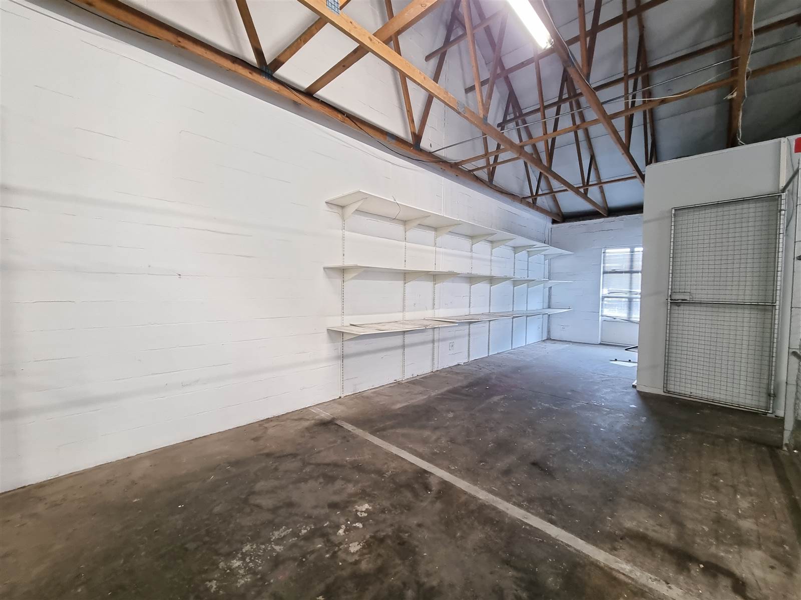 197  m² Commercial space in Milnerton photo number 9