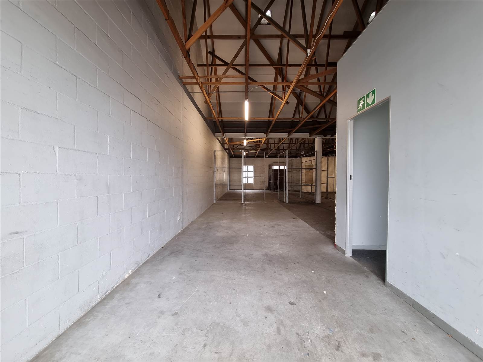 197  m² Commercial space in Milnerton photo number 4