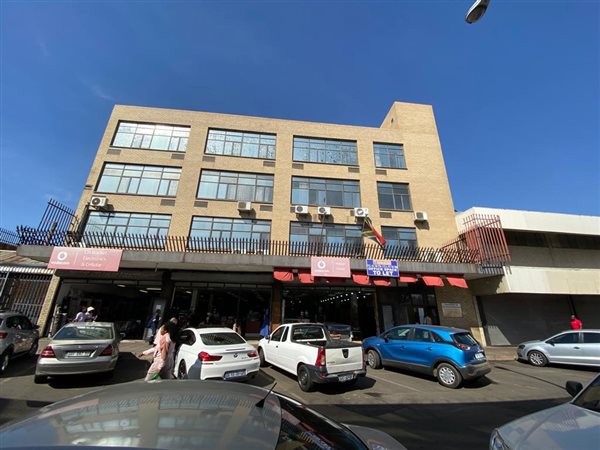 500  m² Commercial space in Witbank Central