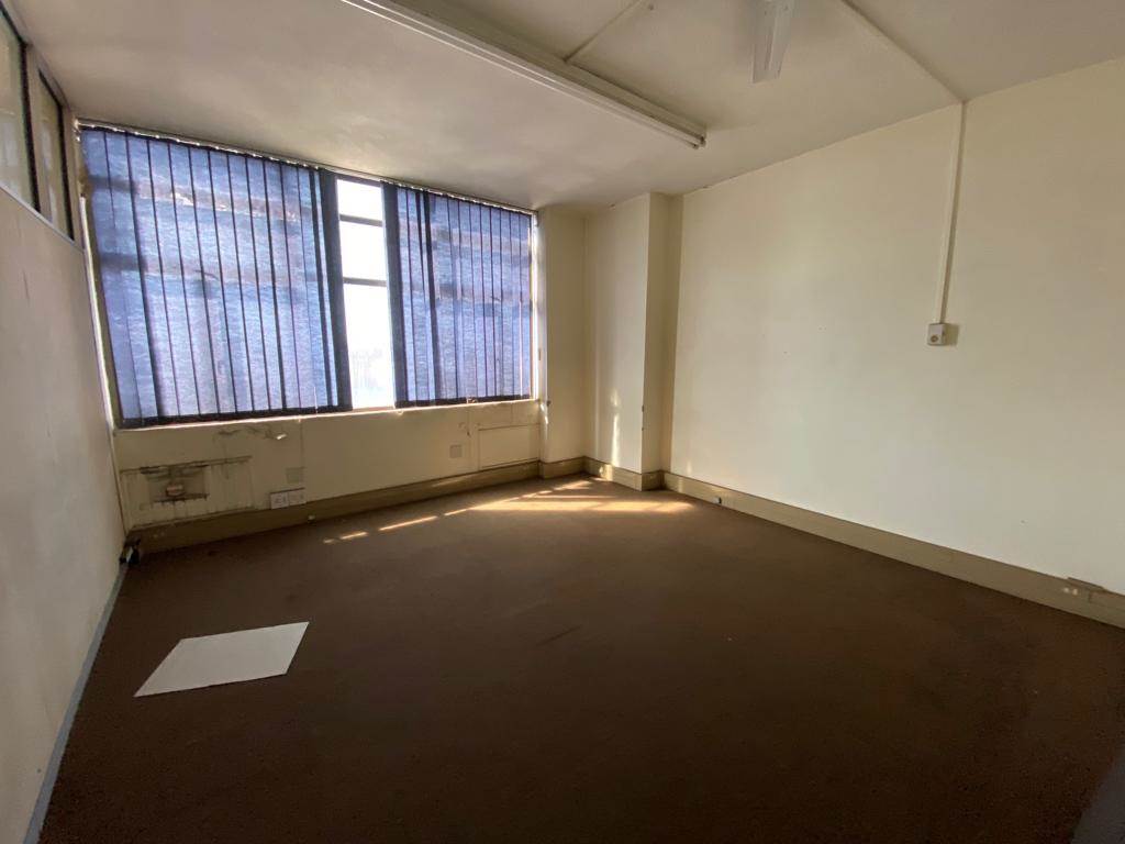 500  m² Commercial space in Witbank Central photo number 6