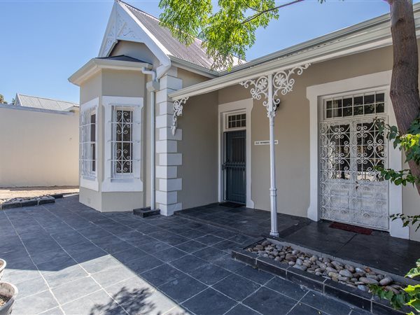 4 Bed House in Wynberg Upper