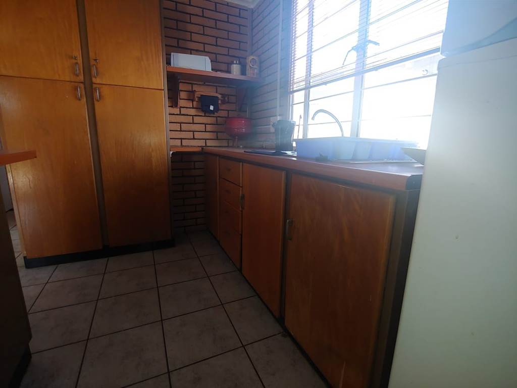 4 Bed House in Vaal Marina photo number 10