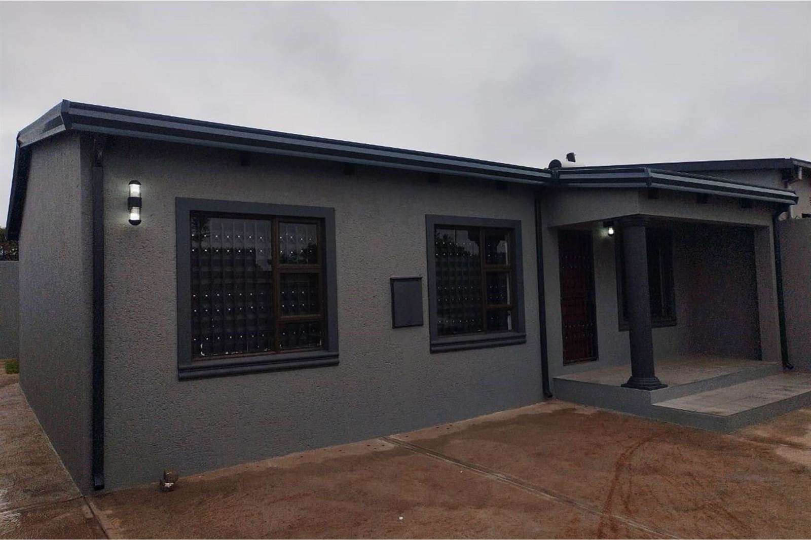 2 Bed House in Klipspruit West photo number 15