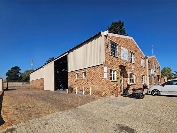 360  m² Industrial space