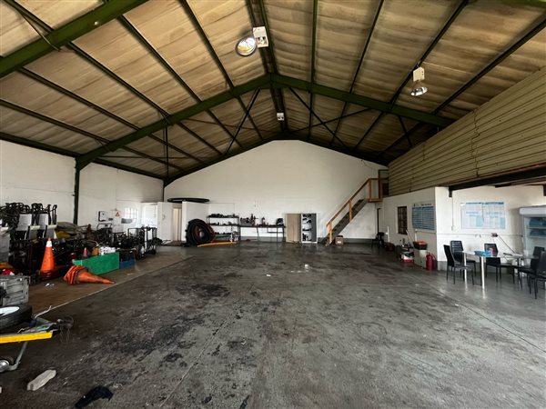 309 m² Industrial space 309 m² Industrial space