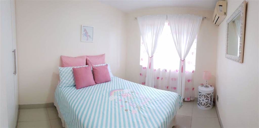 3 Bed Townhouse in Umgeni Park photo number 15