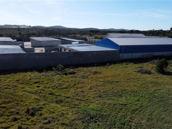 1800 m² Land available in East Bank