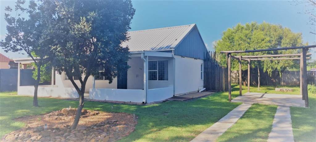 3 Bed House in Rooiberg photo number 1