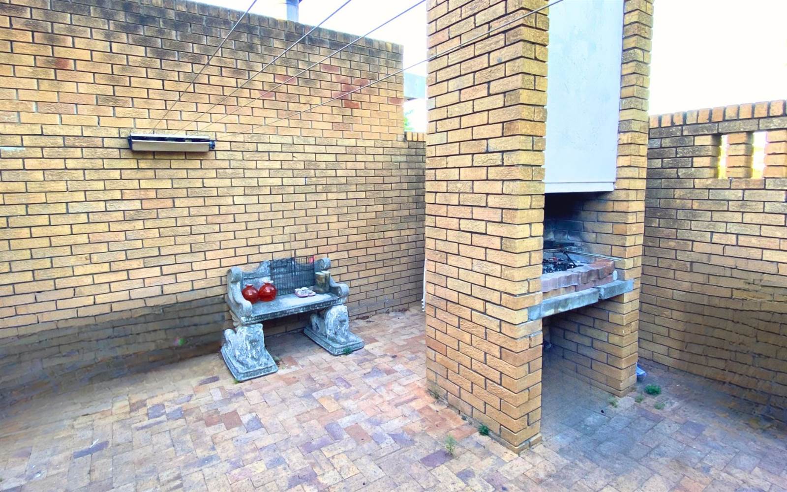 2 Bed Townhouse in Stellenberg photo number 10