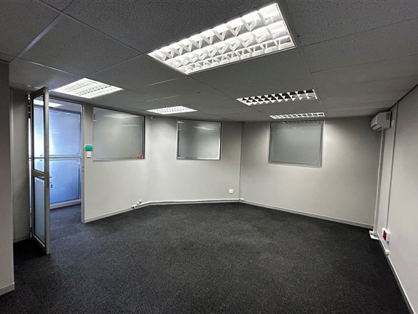 41  m² Commercial space