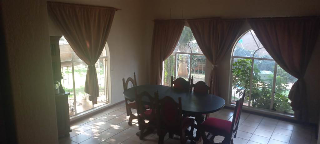 3 Bed House in Cashan photo number 6