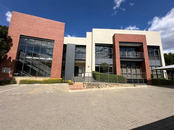 151  m² Commercial space in Bedfordview