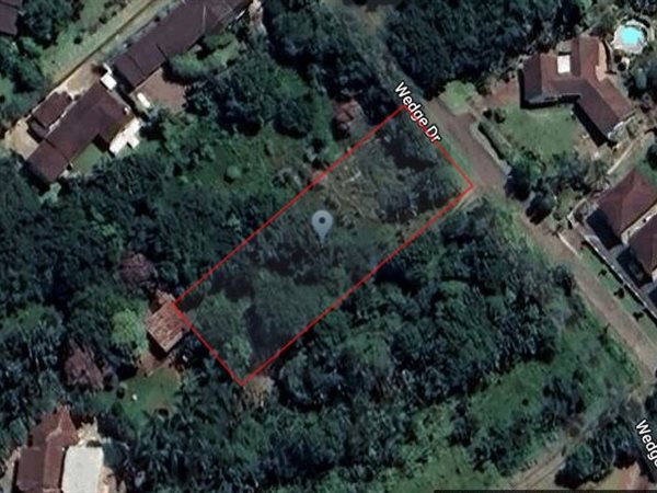 1 885 m² Land