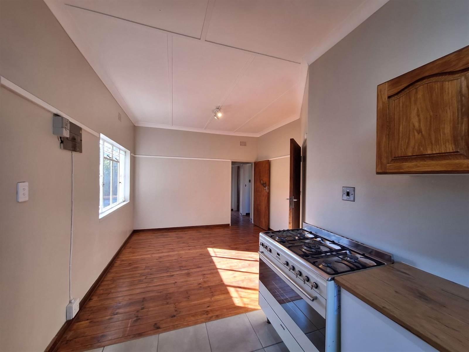 3 Bed House in Potchefstroom Central photo number 8