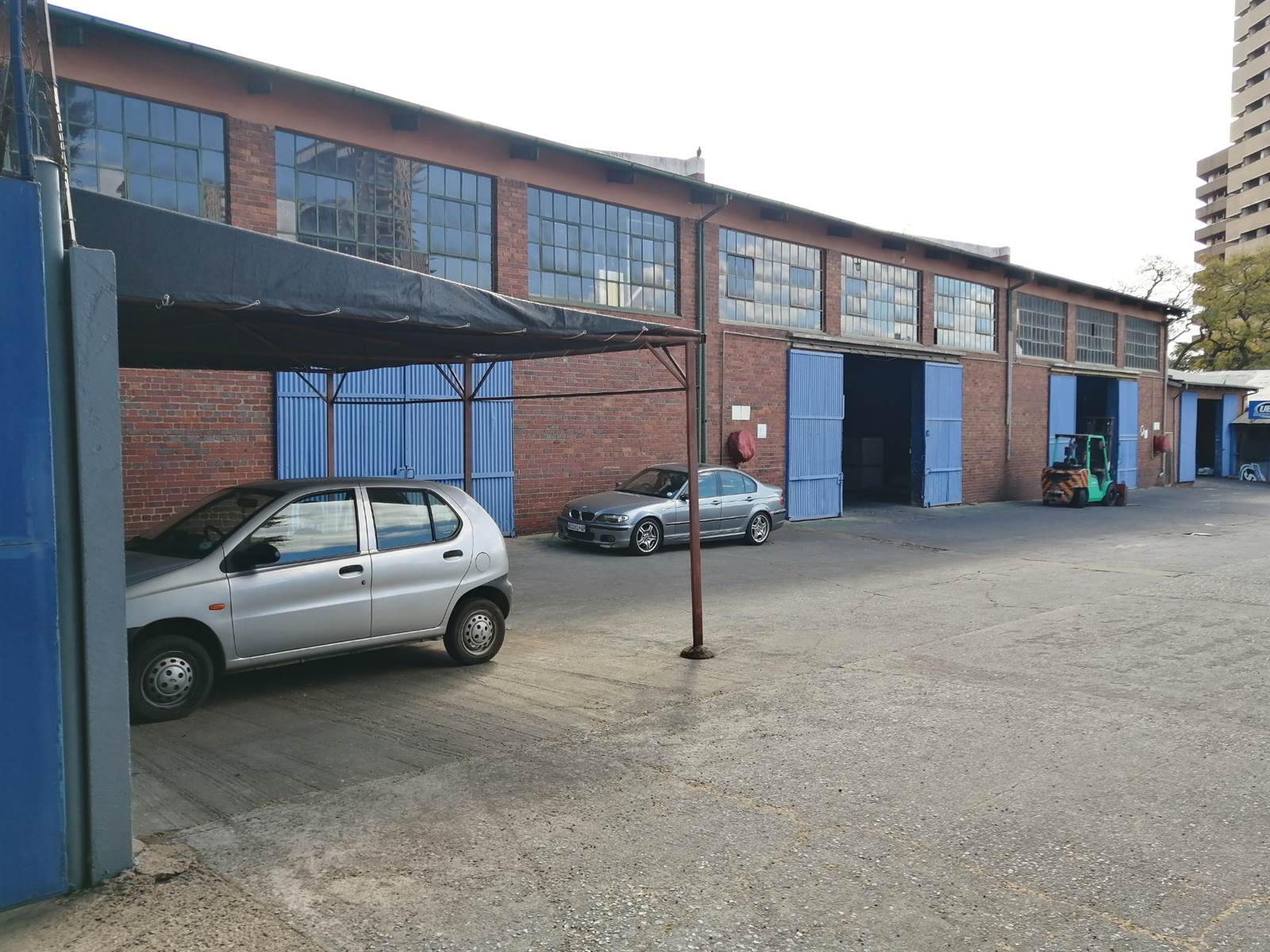 2000  m² Industrial space in Pretoria Central photo number 2