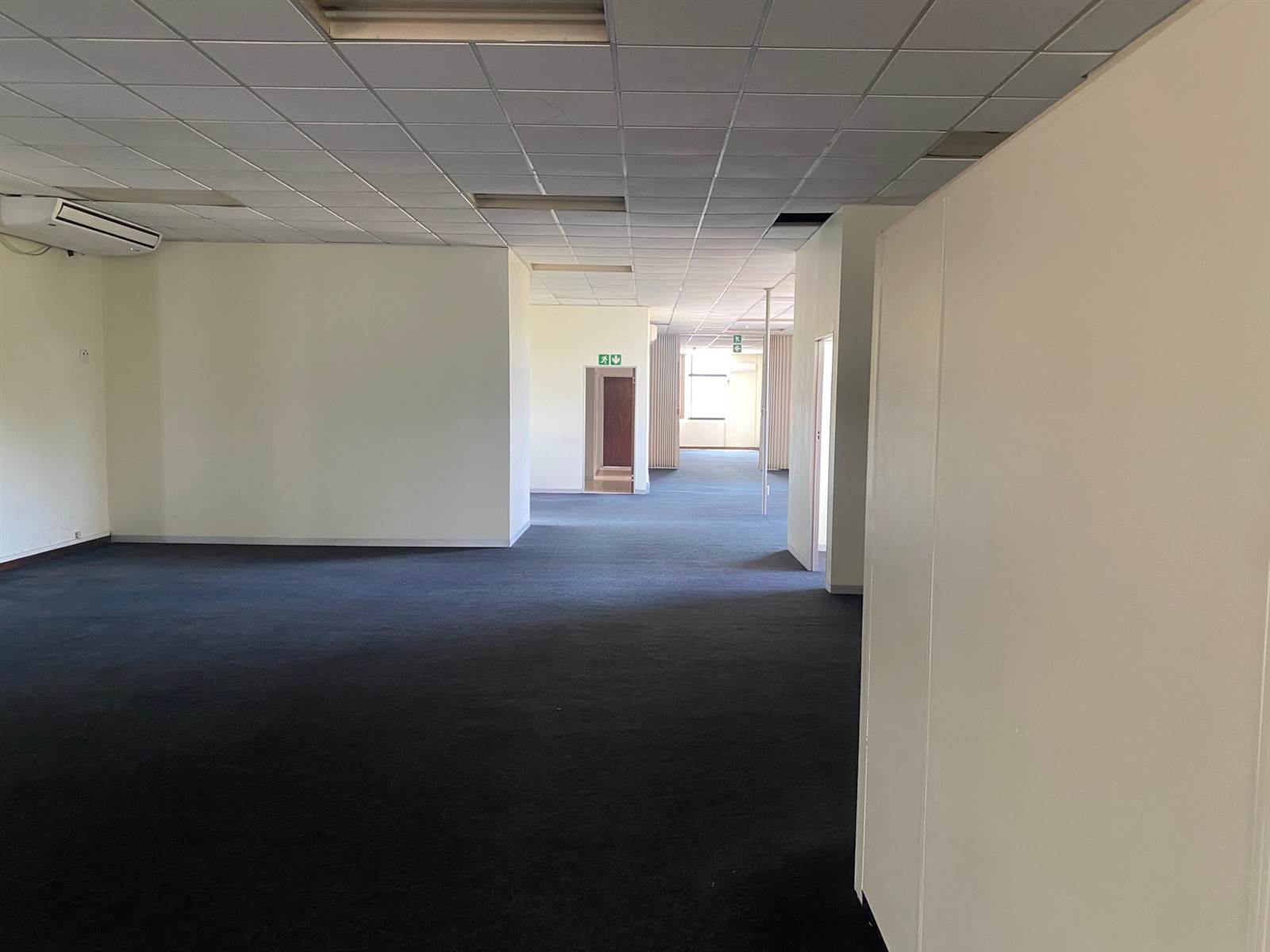350  m² Commercial space in Caversham Glen photo number 10