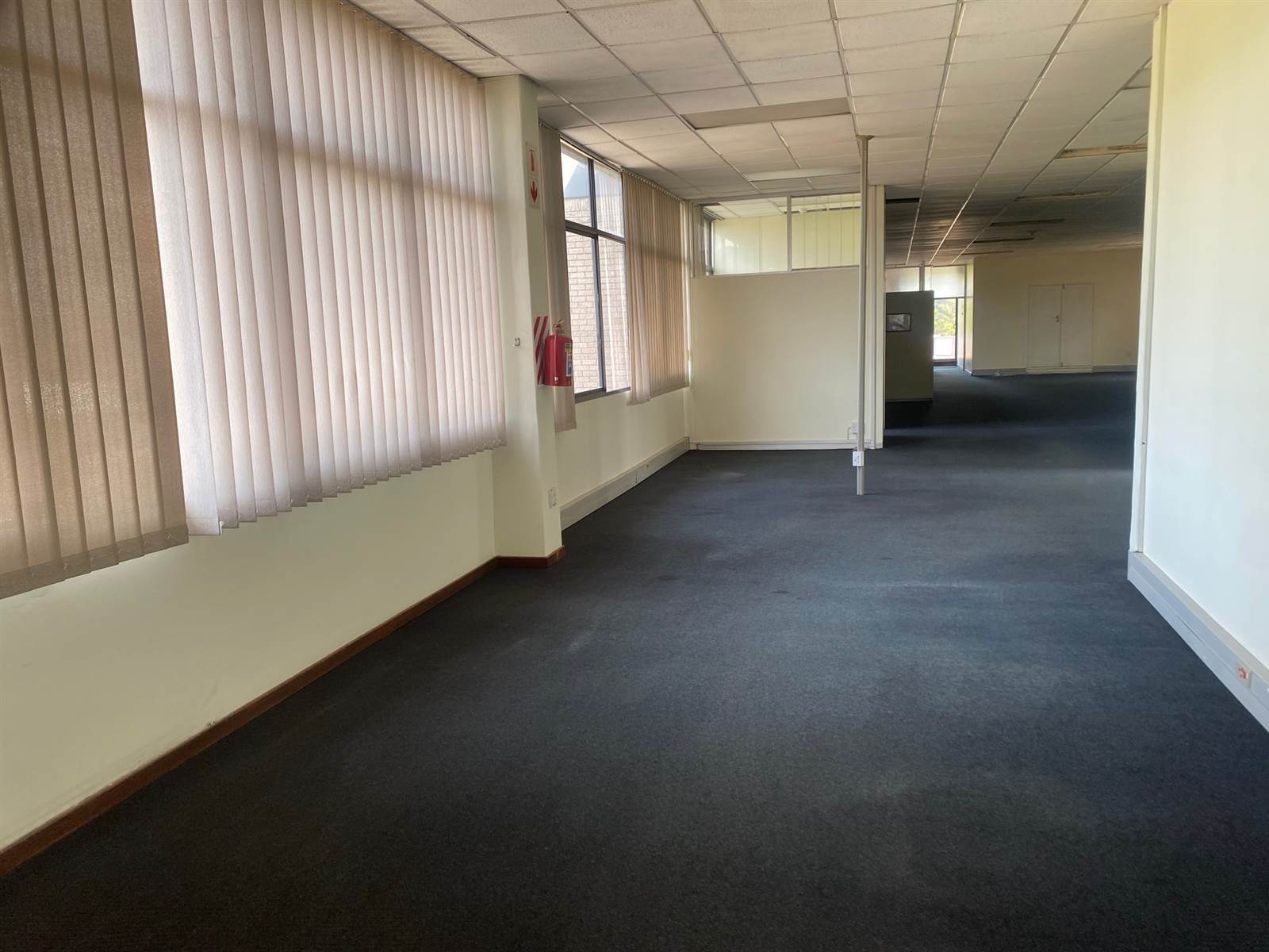350  m² Commercial space in Caversham Glen photo number 7
