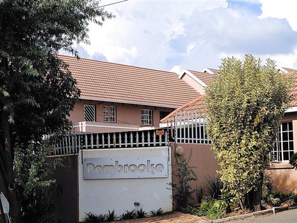 1 Bed Townhouse in Radiokop