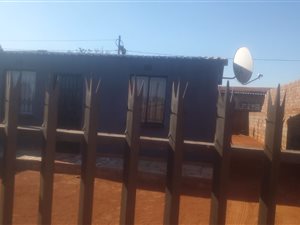 2 Bed House in Moleleki