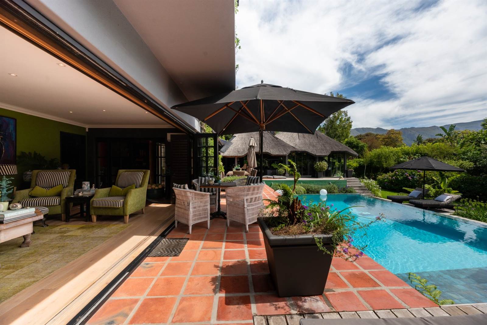 4 Bed House in Constantia photo number 14